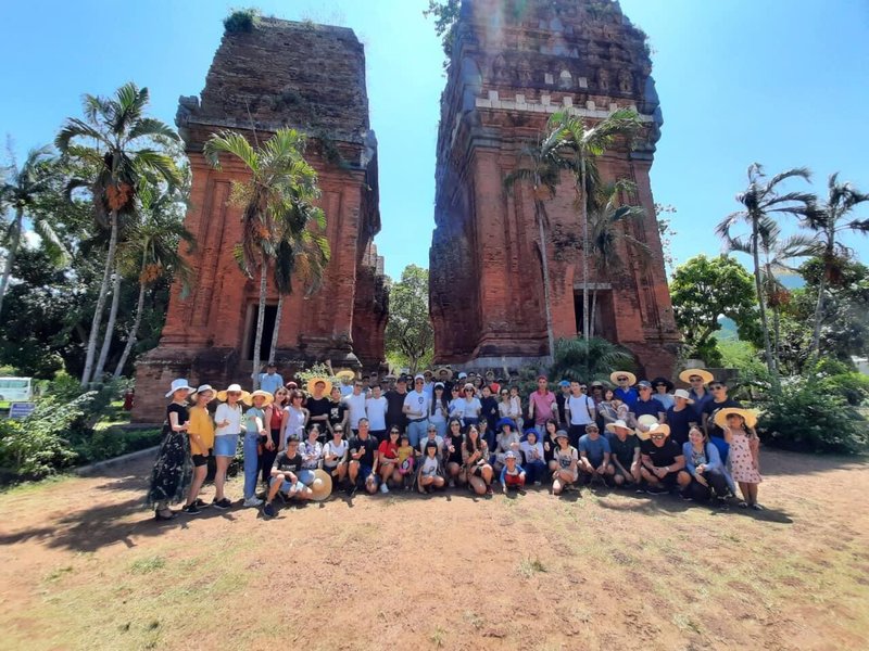Tour Quy Nhơn - Phú Yên 5N4Đ: Đến với Hòn Ngọc Xanh Quy Nhơn - MQP05 21