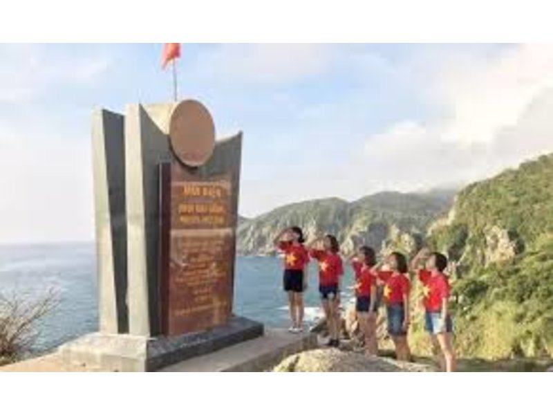 Tour Quy Nhơn Hải Đăng Mũi Điện – Vinh Vũng Rô – Hòn Nưa 1 Ngày - MPY04 1
