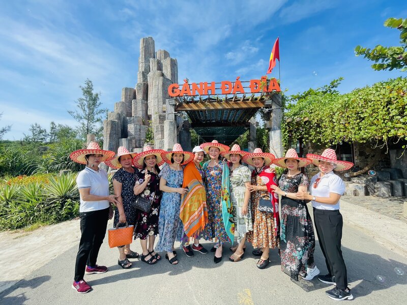 Tour Quy Nhơn - Phú Yên Về Với Hoa Vàng Cỏ Xanh - Tour 1 ngày MPY01 3