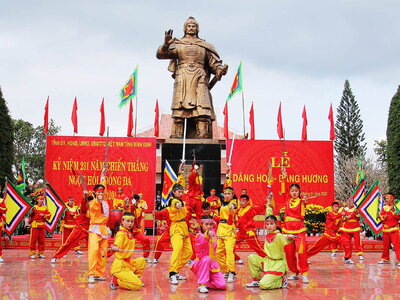 Tour Tây Sơn 1 Ngày: Hầm Hô - Bảo Tàng Quang Trung - MQN10