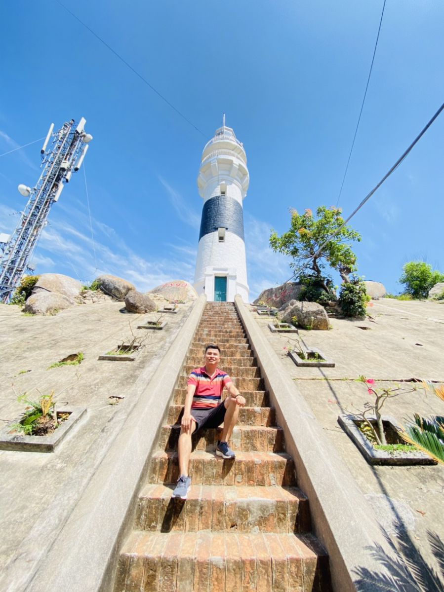 height=1200